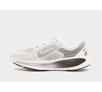Nike Vomero 18 Kinder, Weiss - 37.5