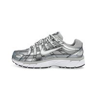 Nike W P-6000 Grau/Silber in Größe 42.5