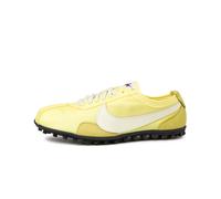 Nike WMNS Moon Shoe OG Gelb 40