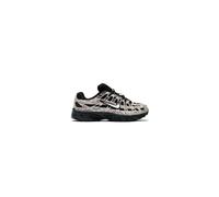 Nike WMNS P-6000 SE Schwarz/Grau 40