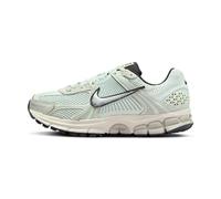 Nike Damen Zoom Vomero 5 Laufschuhe, Helles Silber/Chrom-Light Bone, 11