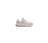 Nike ZOOM VOMERO 5 Grau 41