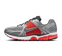 Nike Zoom Vomero 5 Herren Schuh, Metallic, Silber, 10.5