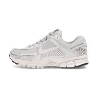 Nike ZOOM VOMERO 5 Grau 45