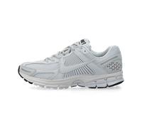 Nike ZOOM VOMERO 5 Grau 41