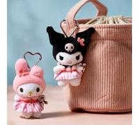 Offizielles Sanrio Sakura-Serie Kuromi und My Melody Sakura-Muster Kleid, Plüsch-Schlüsselanhänger, Blumenanhänger geeignet für Rucksäcke, Geschenke f
