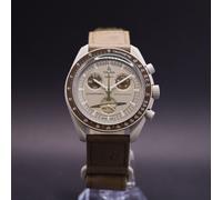 Swatch Armbanduhr Moonswatch Omega x Mission to Saturn Straußleder