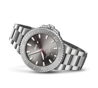Oris Aquis Date Relief, Tauchuhr 43,5 mm, Gehäuse aus Edelstahl, Zifferblatt grau, Armband aus Stahl 01 733 7789 4153-07 8 23 04PEB