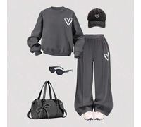 Outfit für Teenager Mädchen für den täglichen Lässig Streetwear Stil: Lockersiztzer Kapuzenpullover mit Herz Muster und weite Bundfaltenhose aus Sweat