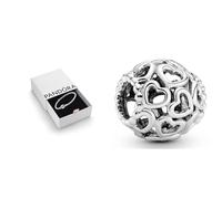PANDORA Moments Schlangen-Gliederarmband mit Zylinderverschluss aus Sterling-Silber & All Over-Herzen Charm Sterling-Silber 11 x 11 x 10,7 mm (T/H/B)