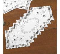 Permin Hardanger Tischläufer Stickpackung Hardanger Kranz Zählmuster