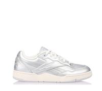 Reebok BB 4000 II Sneaker in Silber. > Obermaterial aus Leder. > Schnürverschluss. > Atmungsaktive Technologie. > Textilfutter. > Gummisohle. Referenznummer: 100073333, silber, 44 EU