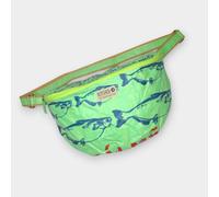 REFISHED fair fashion BUM BAG XL spezieller Gurt | Upcycelte Bauchtasche #FISH hellgrün