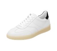 Remonte D2C01-82