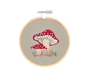 Rico Design Stickpackung für Bild Shrooom kleine Pilze - Motiv ist vorgezeichnet