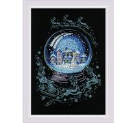 RIOLIS 2151 Wintermärchen Zählmuster-Kreuzstich-Set 21 x 29.8 cm | Weihnachten Motiv, 14 ct schwarz Zweigart Aida, 9 Anchor-Baumwolle Farben, Mittelstufe, Stickvorlage & Nadel inklusive