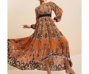 Rostfarbenes A-Linien-Maxikleid für Damen, mit floralem Paisley-Muster, hohem Kragen und betonter Taille - ein elegantes, lässiges Kleid im Western-Bo