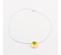 Runder Kettenanhänger mit Blattgold. . Guthmann Schmuck