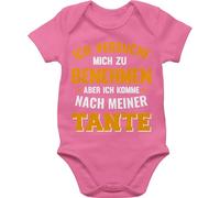Shirtracer Baby Body Kurzarm - Sprüche - Ich versuche mich zu benehmen aber ich komme nach meiner Tante orange - 1/3 Monate - Pink - babygeschenke neffe babymode witzig spruch aunt bodys geschenk
