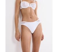 Brasilslip TRIUMPH "Comfort Allure", Damen, Gr. 40, weiß, Spitze, Obermaterial: 80% Polyamid, 20% Elasthan, körpernah, Unterhosen, florale Stretchspitze (41210256-40) weiß