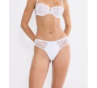 String TRIUMPH "Comfort Allure", Damen, Gr. 40, weiß, Microtouch, Obermaterial: 55% Polyamid, 35% Polyester, 10% Elasthan, Unterhosen String, florale Stretch-Spitze, elastisch, eleganter Look (1034321