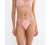 Slip TRIUMPH "Comfort Allure String", Damen, Gr. 46, rosa (strawberry cream), Microtouch, Obermaterial: 55% Polyamid, 35% Polyester, 10% Elasthan, Unterhosen Slip, florale Stretch-Spitze, elastisch, e