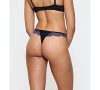 String TRIUMPH "Comfort Glam", Damen, Gr. 40, schwarz, Spitze, Obermaterial: 80% Polyamid, 20% Polyester, körpernah, Unterhosen String, raffinierte Spitze, minimale Abdeckung, elastisch, bequem (48016