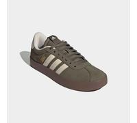 Sneaker ADIDAS SPORTSWEAR "VL COURT 3.0", Herren, Gr. 43, olive strata, cream weiß, gum5, Leder, Synthetik, Schuhe Sneaker, inspiriert vom Design des adidas samba, Topseller (28375426-43) olive strata