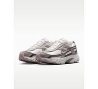 Nike - Women's Initiator - Sneaker, Gr. 40.5 US 9, braun (SummitWhite/PlatinumViolet/CaveStone)