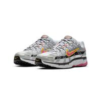 Sneaker NIKE SPORTSWEAR "P-6000", Damen, Gr. 42, weiß, laser fuchsia, mtlc platinum, Textil, Schuhe Sneaker (19498543-42) weiß, laser fuchsia, mtlc platinum
