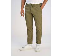 Stoffhose LINDBERGH "Freizeithose Carrot Fit, Cropped Length", Herren, Gr. S, army, Obermaterial: 98% Baumwolle, 2% Elasthan, unifarben, weit, unten schmal, Hosen Stoffhose (33412408-S) army