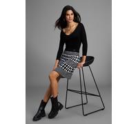 Strickkleid BRUNO BANANI, Damen, Gr. 38, N-Gr, schwarz-weiß (schwarz, weiß), Strick, Obermaterial: 70% Viskose, 30% Polyamid, Jacquardmuster, figurbetont mini, V-Ausschnitt, Kleider Strickkleid, mit t