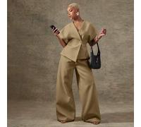 Strukturierter gewebter Jumpsuit mit Einzelverschluss, V-Ausschnitt und weitem Bein