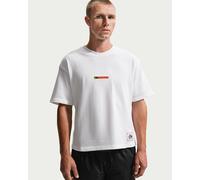 T-Shirt NIKE SPORTSWEAR "M NSW TEE LSE BOXY FUSSBALL", Herren, Gr. L, weiß, university rot, Obermaterial: 100% Baumwolle, Shirts T-Shirt, für Alltag und Training, sportlicher Stil (41348626-L) weiß, u