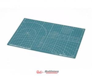 TAMIYA Schneidunterlage DIN-A4, grün / 300074118