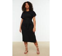 Trendyol Curve Curve Kleid in Midilänge, gerade Passform, kurzärmlig, casual, große Größen - Schwarz