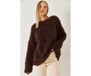 Überdimensionierter strukturierter Strickpullover mit plüschigen Details S/M