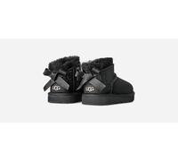 UGG® Ultra Mini Bailey Bow Boot für Kinder in Black, Größe 28.5 1185920T-BLK-11