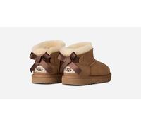 UGG® Ultra Mini Bailey Bow Boot für Kinder in Brown, Größe 35 1185920K-CHE-03