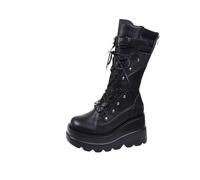 Ulalaza Frauen Goth Plattform Knöchelstiefel mit Fledermausflügelschnallen klobige Blockschuhe runden Zehen Reißverschluss Punk Motorrad -Kampfstiefel Comfy Short Gothic Booties