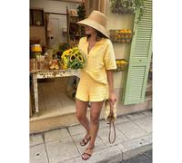 Urlaubs-Essentials Strickset: Damen strukturierte Kurzarm-Strickjacke mit Polokragen, Stoffknöpfen und Taschen, kombiniert mit weiten Shorts mit Gummi