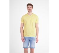 V-Shirt LERROS "T-Shirt mit sportlichem V-Ausschnitt aus reiner Baumwolle", Herren, Gr. XXL, gelb (lemon water), 100% Baumwolle, V-Ausschnitt, Shirts (91508533-XXL) lemon water