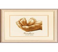 VERVACO Gezählter Kreuzstich Stickpackungen Stickset Baby Geburt Füße Wanddekoration Handarbeit Set für Erwachsene Kreatives Handwerk ca. 19 x 16 cm Geburt Geschenk Hausdeko