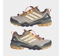 Wanderschuh ADIDAS TERREX "SKYCHASER GORE-TEX", Damen, Gr. 39, wonder taupe, sanftes weiß, ice tangerine, Synthetik, Textil, Schuhe Wanderschuh, wasserdicht dank Gore-Tex Membrane (93231961-39) wonder